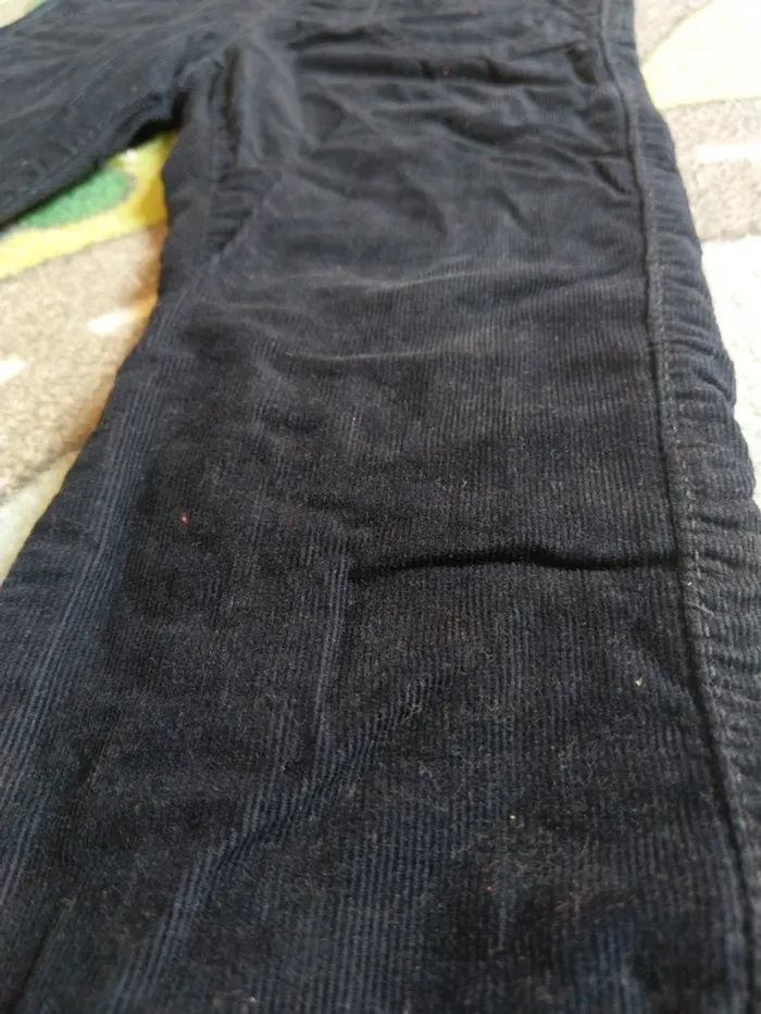 Pantalon velours bleu marine, H&M taille 110 / 4-5 ans - photo numéro 3