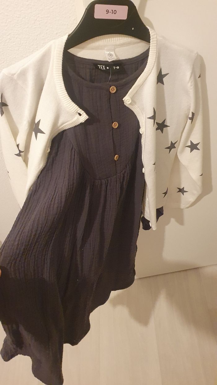 Robe 7/ 8 ans neuve - photo numéro 2