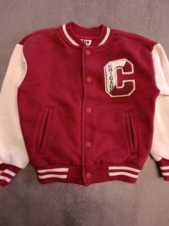 Veste style universaitaire