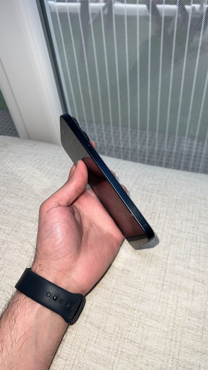 i P h o n e 15 pro Max - photo numéro 2