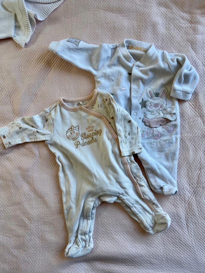 Lot de 7 articles naissance / 1 mois - photo numéro 7