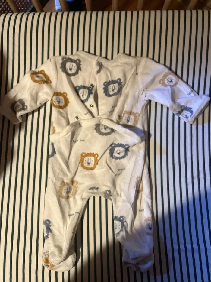 Pyjama - photo numéro 3