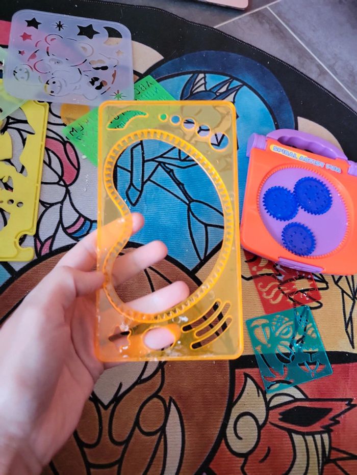 Gros lot de mandataire dessin avec figurine et support - photo numéro 7