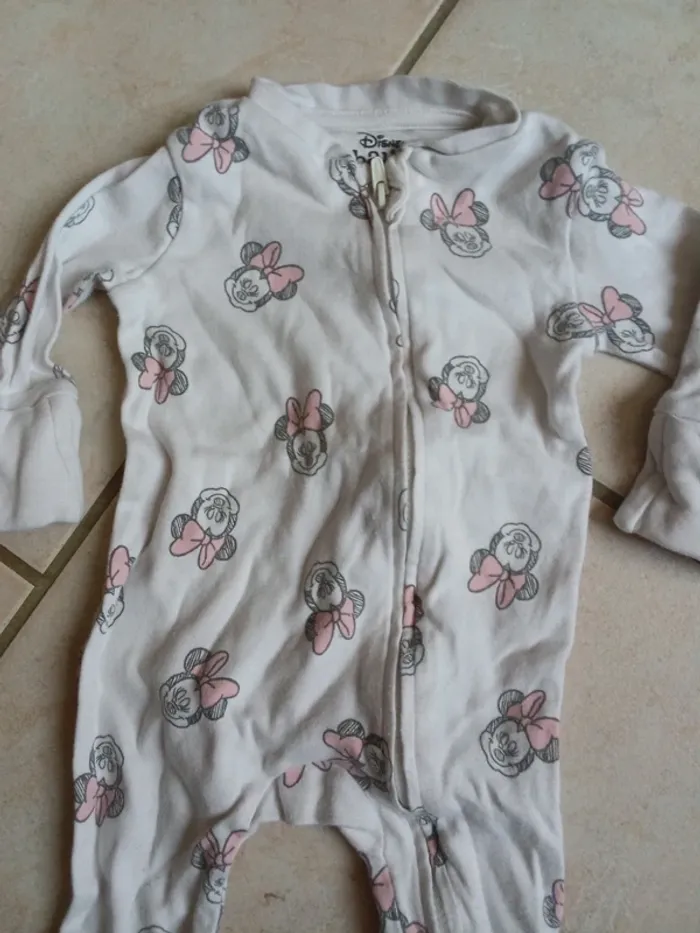 🌹combinaison Disney 0-3 mois 62 cm🌹 - photo numéro 2