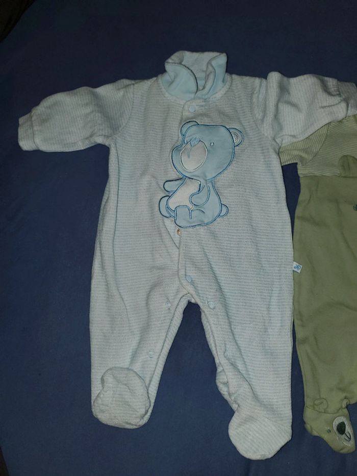 Pyjamas grenouillère x 2 en 1 mois - photo numéro 3