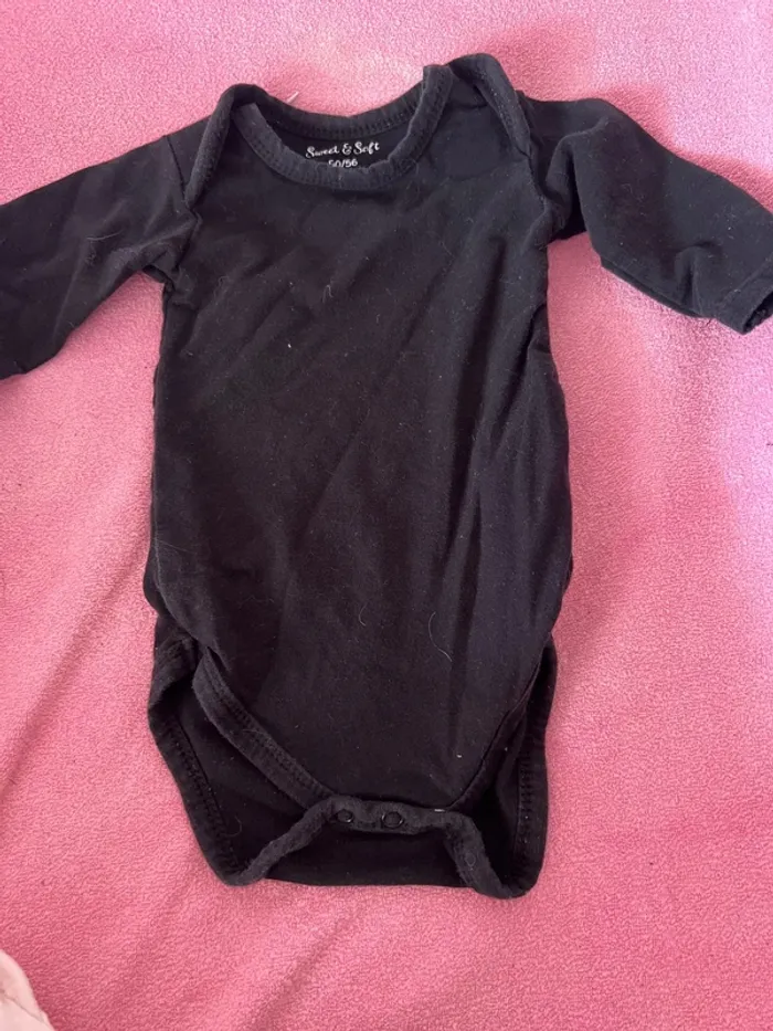 Lot de 9 bodys taille 1 mois - photo numéro 3
