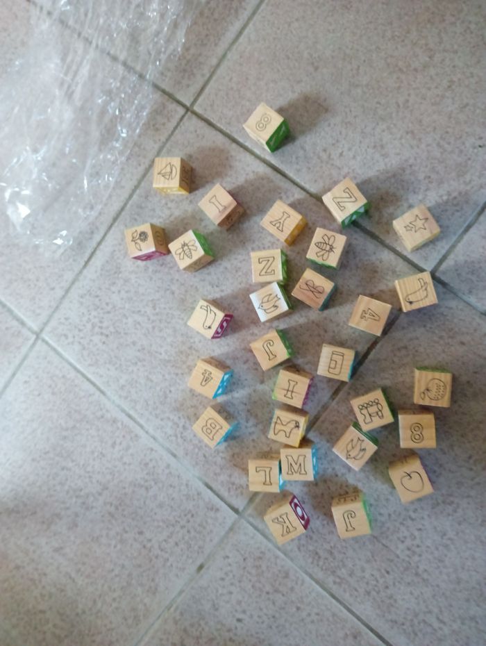 Lot de cube en bois - photo numéro 3