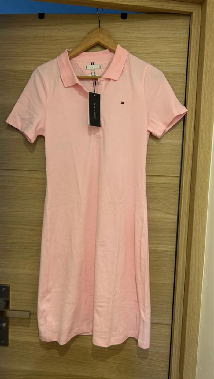 Robe polo, Tommy Hilfiger neuf taille 38 - photo numéro 2
