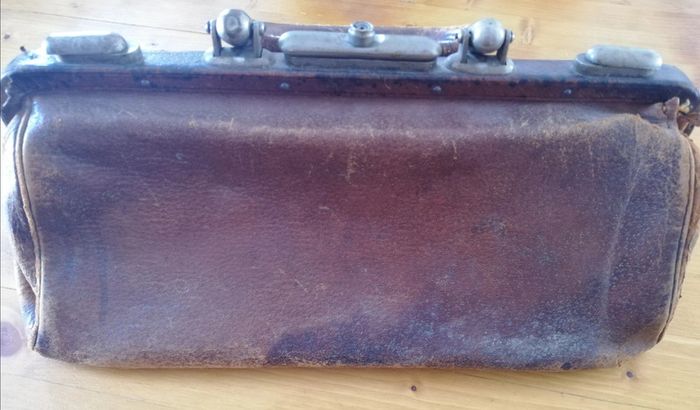 Sac cuir ancien - photo numéro 2