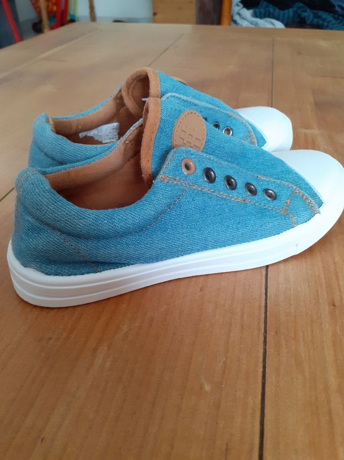 Sneakers en toile jean bleues claires Vertbaudet taille 32 - photo numéro 2