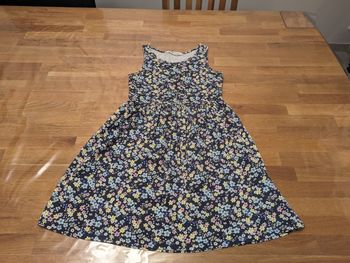 Robe fille 8-10 ans 134/140 cm H&M
