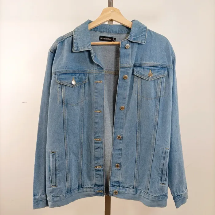 Veste en jean oversize PrettyLittleThing – taille 34 A773