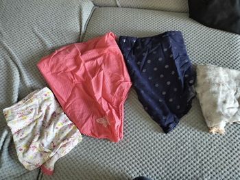 Lot de 4  foulards petite fille Okaïdi 