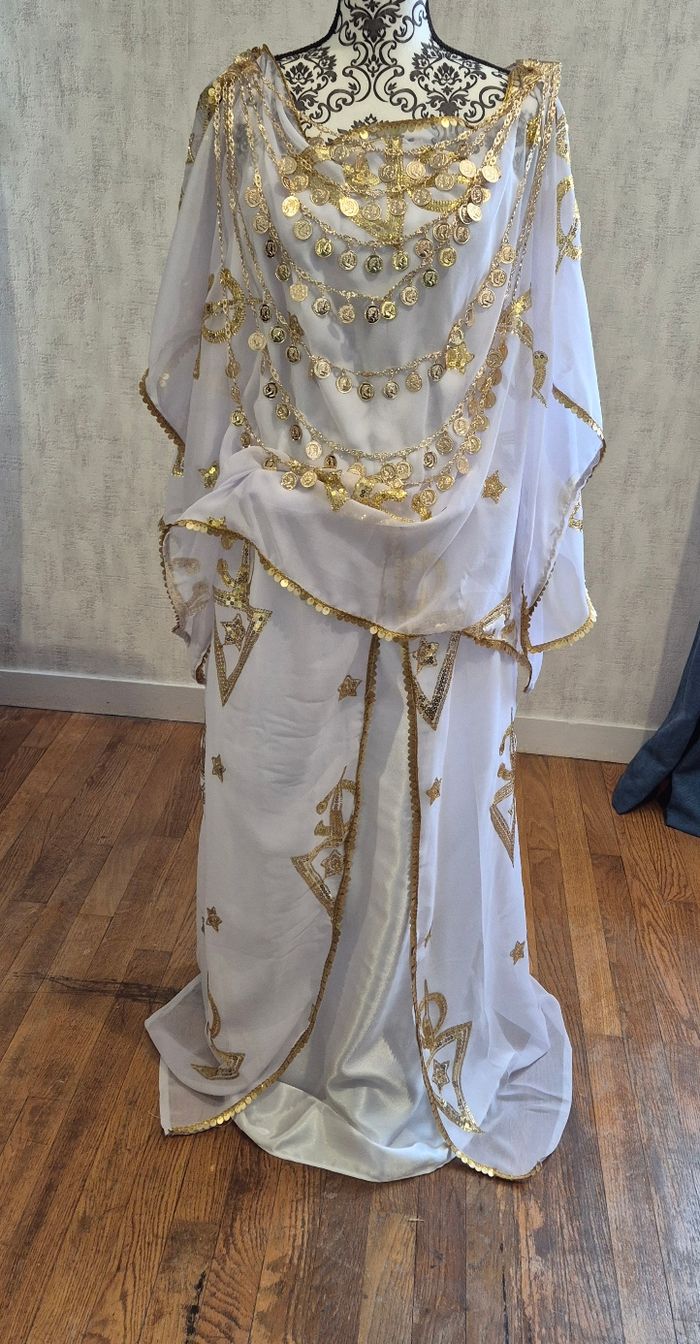 Melhfa chaoui tenue traditionnelle algérienne blanche avec motif amazigh fibule taille unique - photo numéro 2