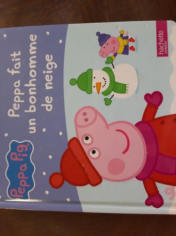 Peppa fait un bonhomme de neige