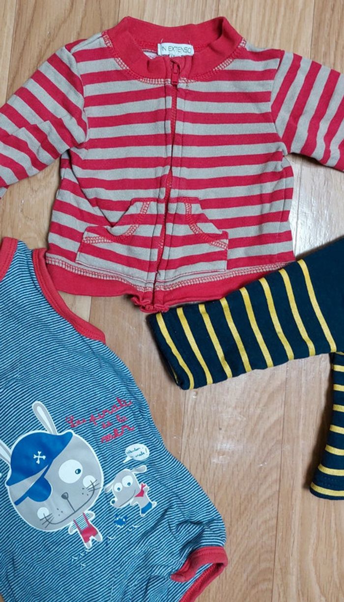 Lot vêtements 3 mois - photo numéro 3
