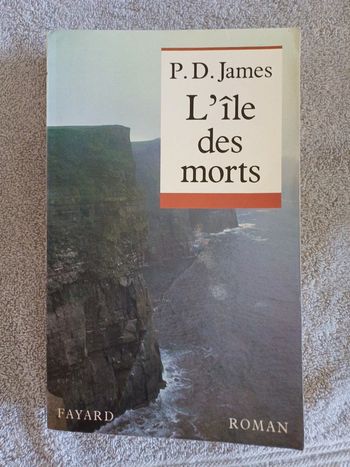 Livre l'île des morts