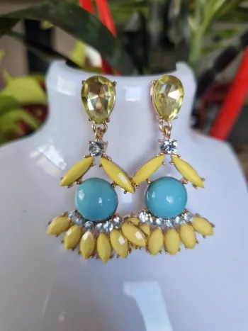 Boucles d'oreilles fantaisies jaune et bleu