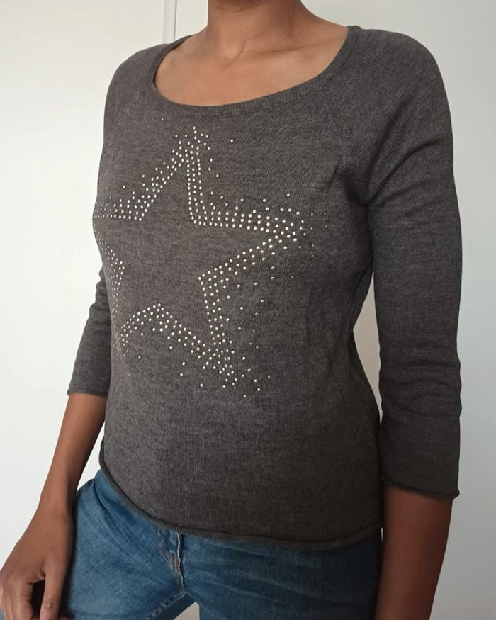 Pull gris 🌟 - photo numéro 2