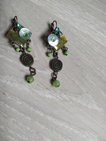 Boucles d'oreilles pendantes Tons verts