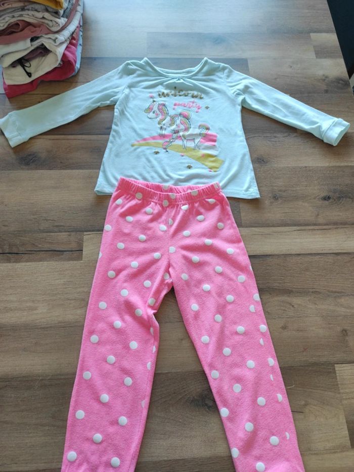 Pyjama in extenso 5 ans mais le haut taille 4 ans