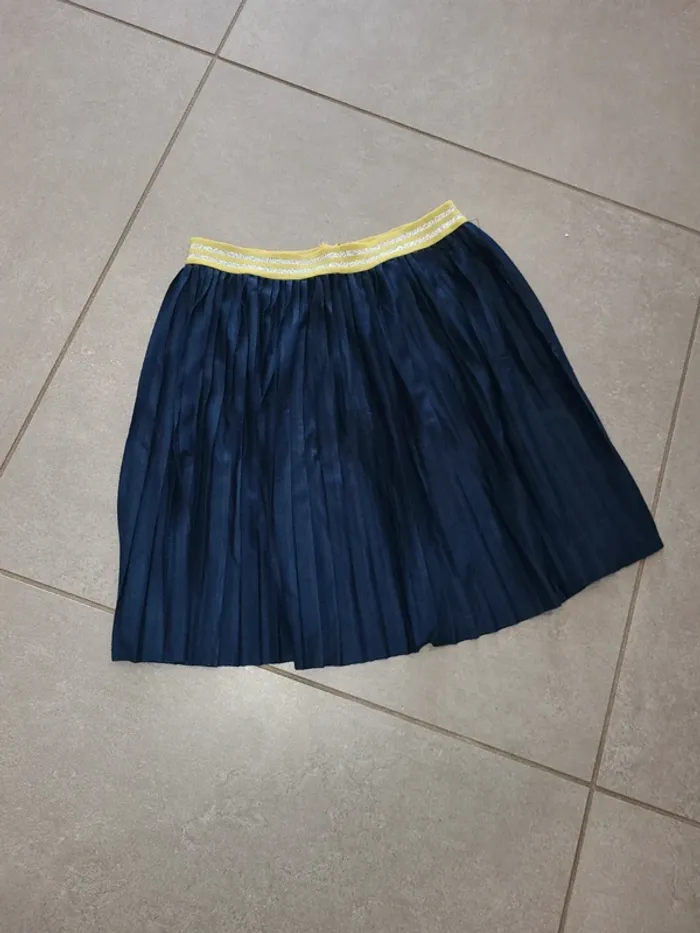 Jupe plissée bleu ceinture élastique