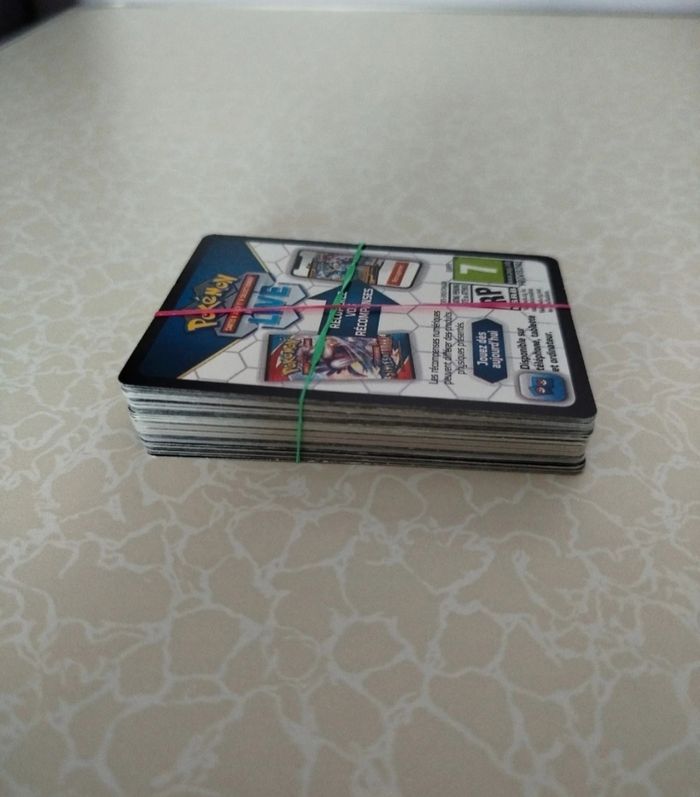 Lot de codes jcc pokémon live