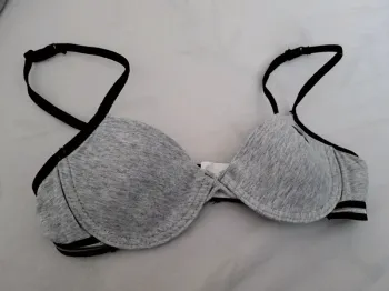 Soutien gorge coque,  14 ans