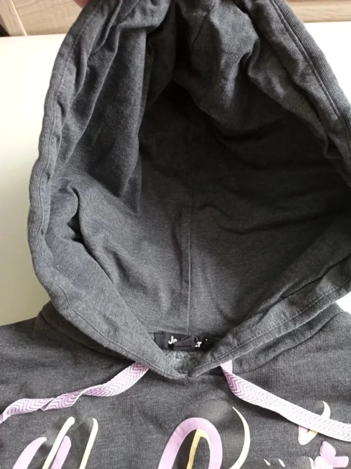 Pull à capuche Jennyfer taille l - photo numéro 6