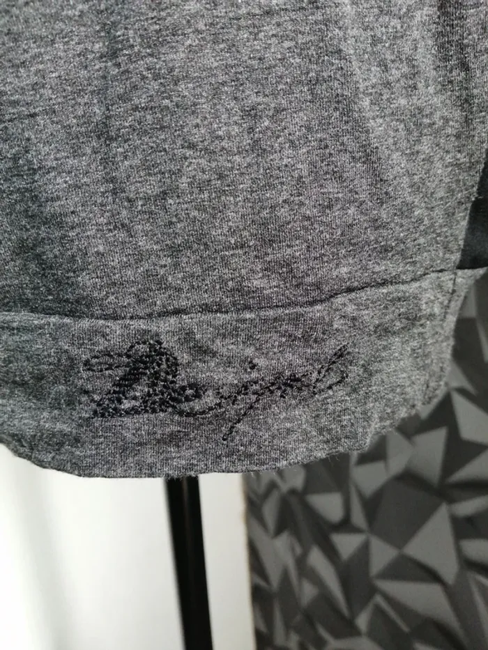 Tee-shirt gris et noir bi matière avec mandala velours manches chauve-souris / desigual / (38) - photo numéro 5