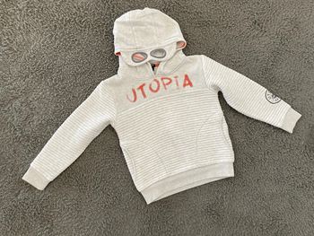 Sweat à capuche beige 6 ans