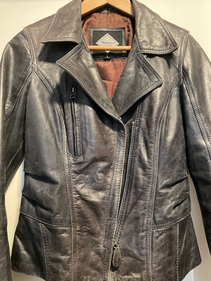 Blouson cuir gris foncé jamais mis - photo numéro 2