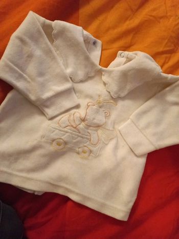 Beau pull neuf, thème ourson, coton doux