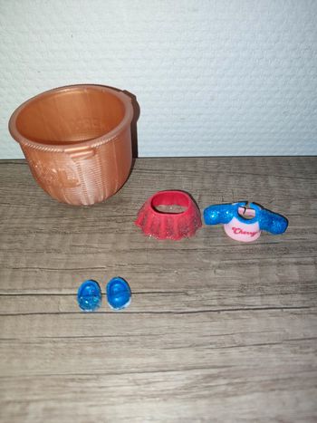 Vêtements et chaussures poupée lol