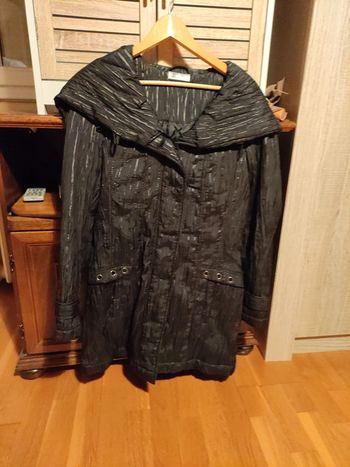Manteau noir effet brillant 38/40