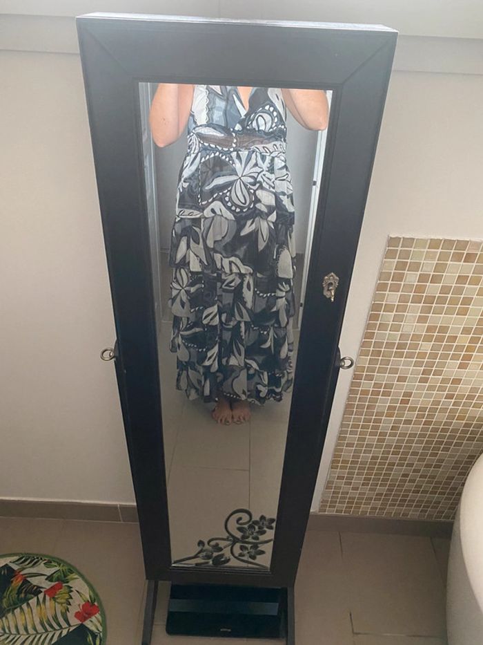 Robe longue à volants