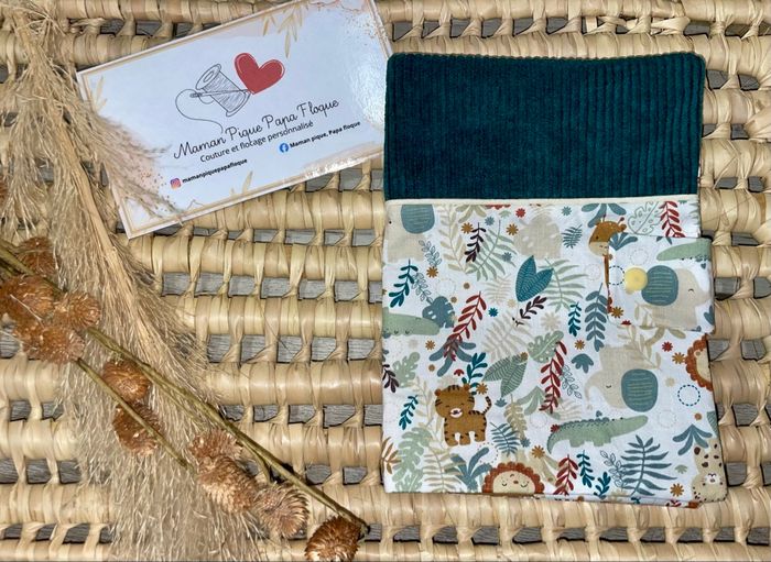 Protège carnet de santé fait main en velours et tissu à motifs 😍