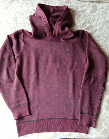 Pull bordeaux, taille XS