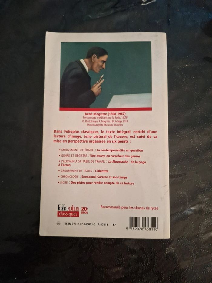 La moustache

Emmanuel Carrère (Auteur) - photo numéro 2