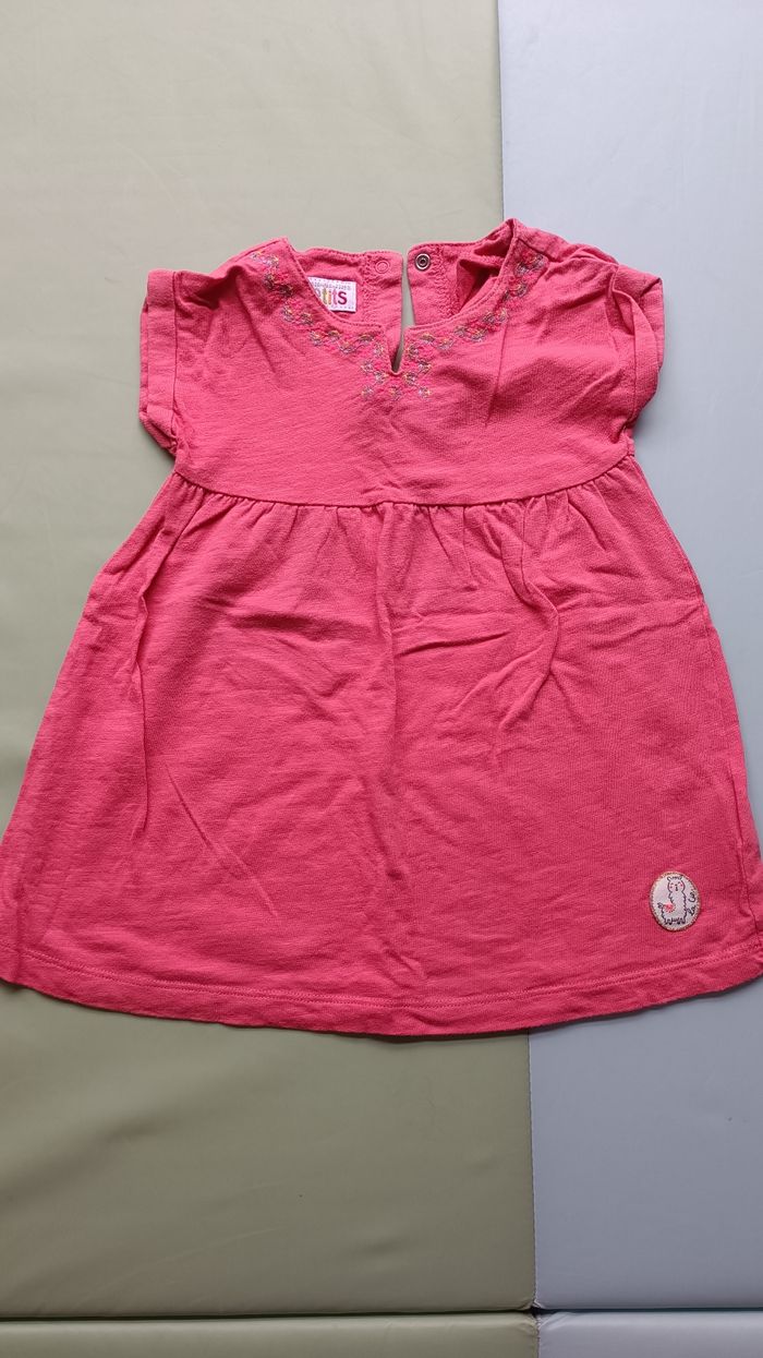 Lot 6 robes taille 12 mois - photo numéro 2