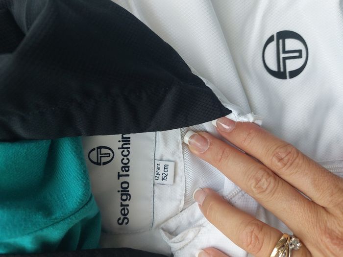 Pull à capuche Sergio tacchini 12 ans - photo numéro 2