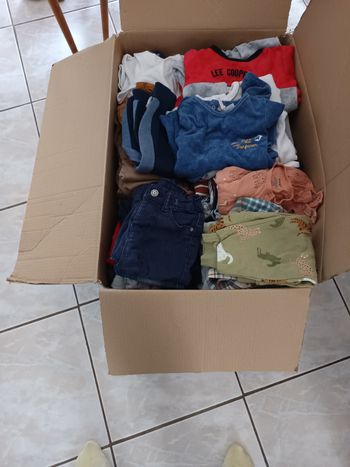 Lot vêtements garçon 100 pièces