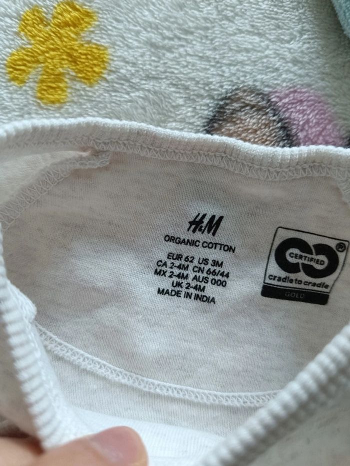 Lot vêtements divers naissance à 1 mois - photo numéro 15