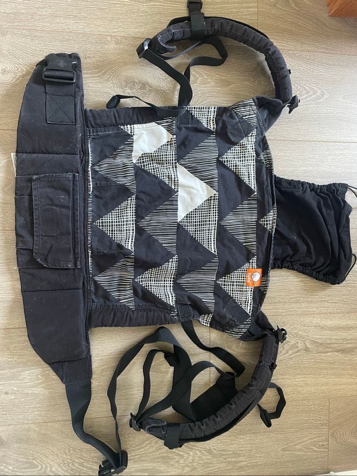 Portage préformé prefo de la marqué Tula taille toddler 27 kilos - photo numéro 2