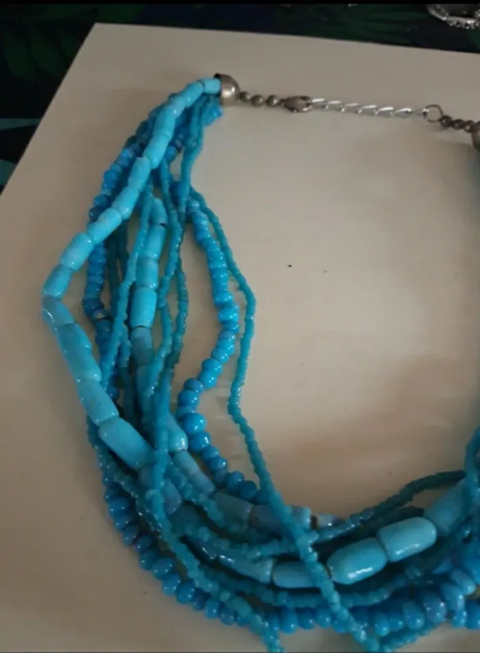 Collier multirangs perles turquoises - photo numéro 3