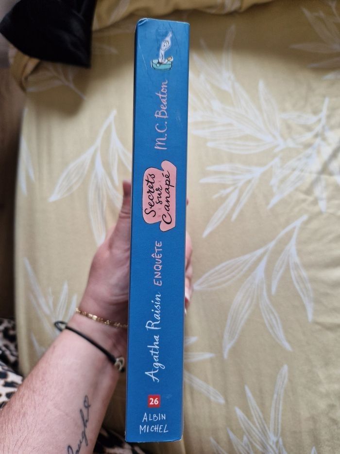 Agatha Raisin - Secret sur canapé T26 - photo numéro 3