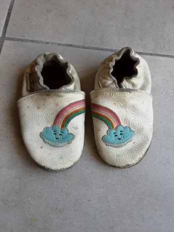 Chaussons cuir arc-en-ciel T. 18-24 mois (~P. 22-24)