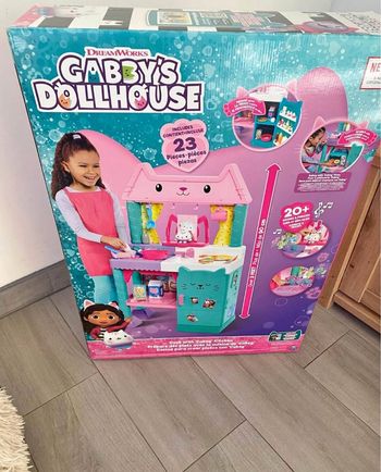 Gabby's dollhouse