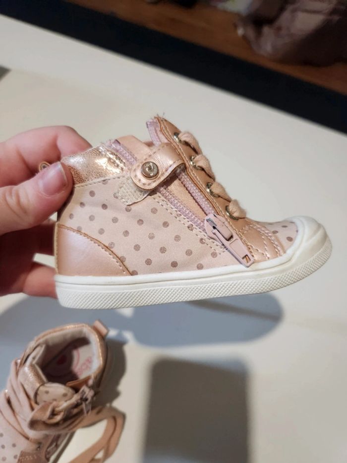 Première chaussures filles - photo numéro 3