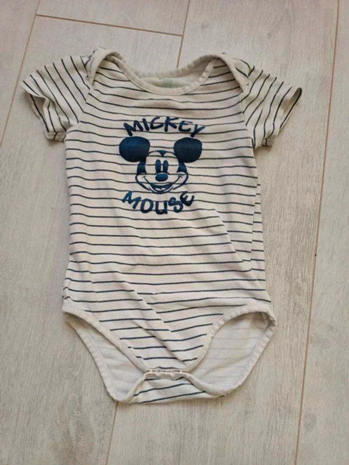 Lot 2 bodies Mickey 36 mois - photo numéro 5